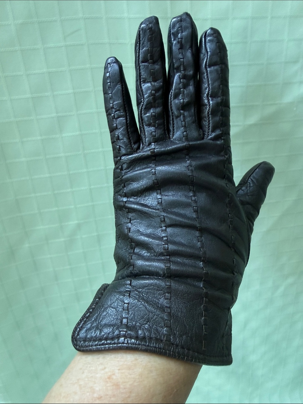 Vintage Dark Brown Leather Gloves with Lining